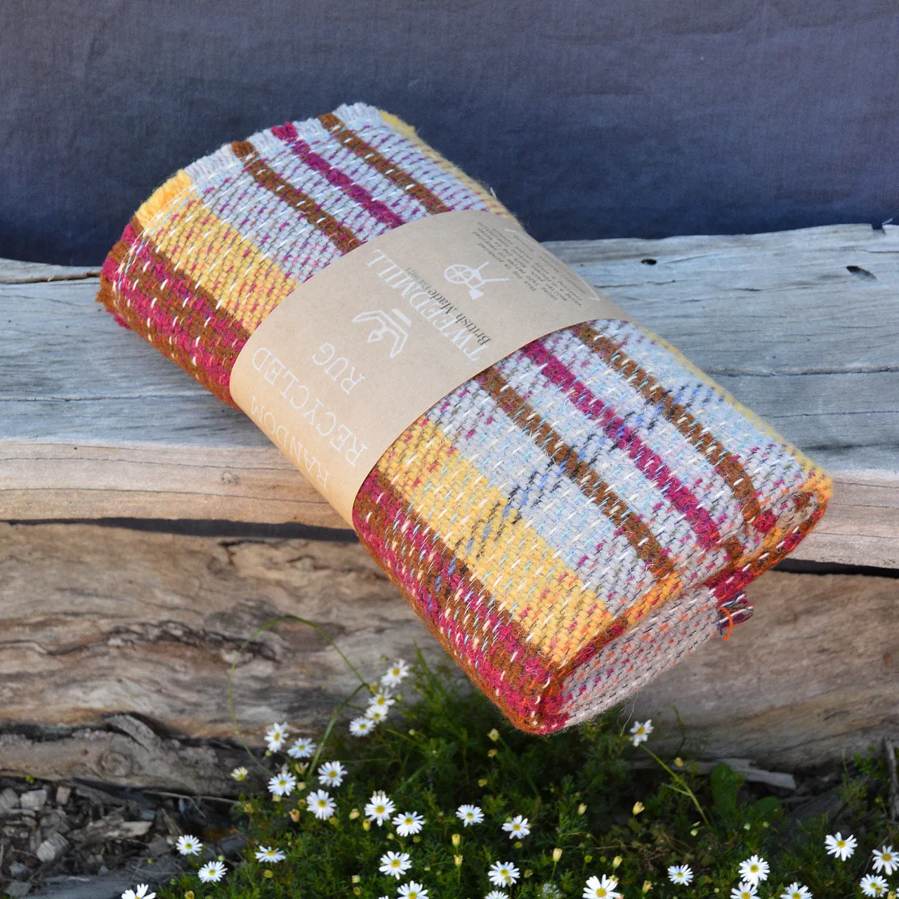 100% Random Recycled Wool Blanket/Rug - Medium (150x120cm)