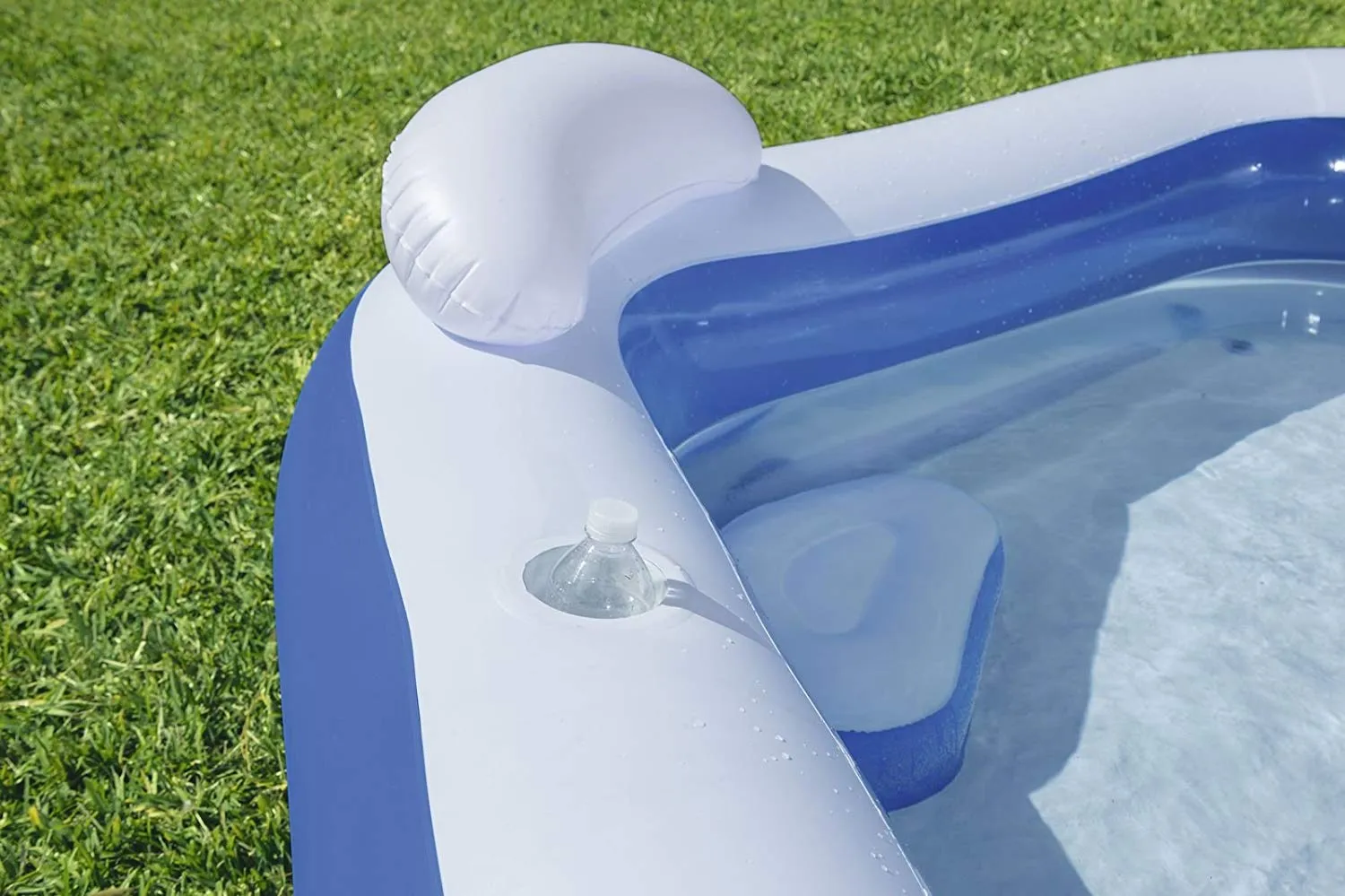 Bestway Family Fun Pool (7' x 6'9" x 27"/2.13m x 2.06m x 69cm)