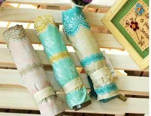 Dainty Floral Umbrella With UV Protection