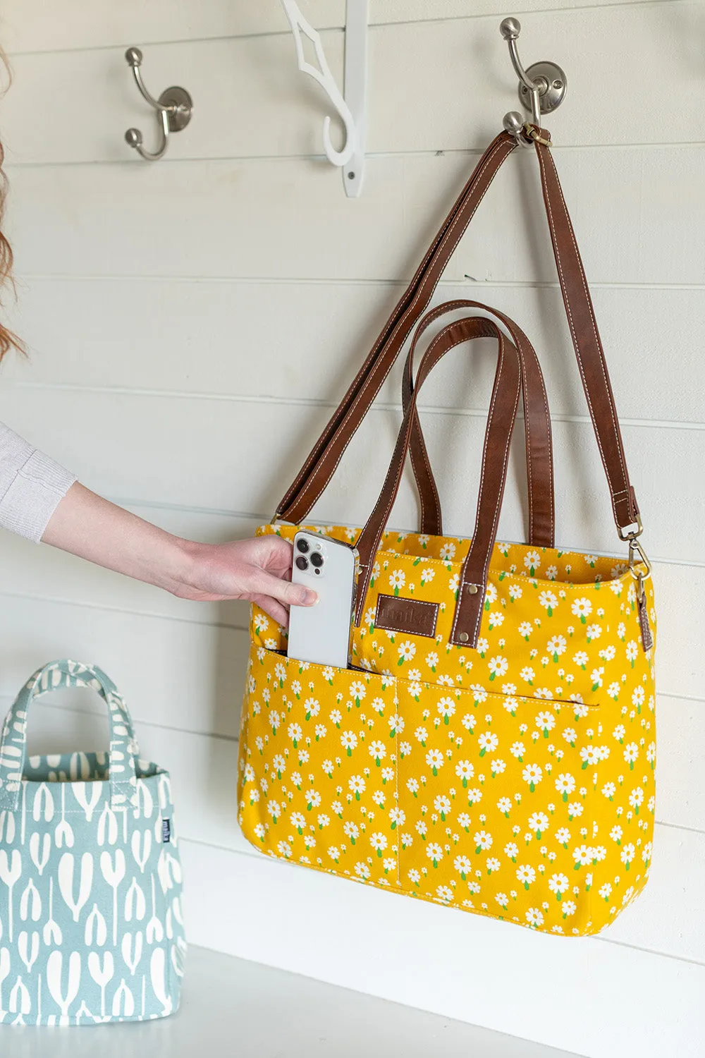 Essential Tote - Carmel