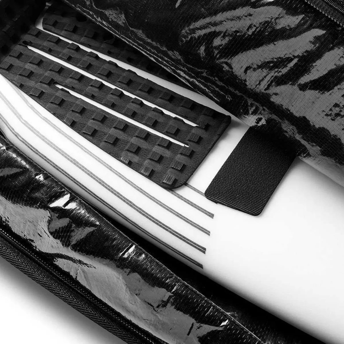 Octopus WREBB 2.0 Travel Surfboard Bag