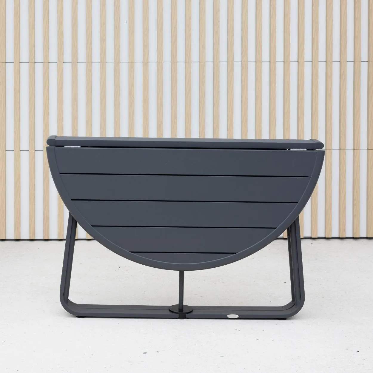 Palma Round Folding Table