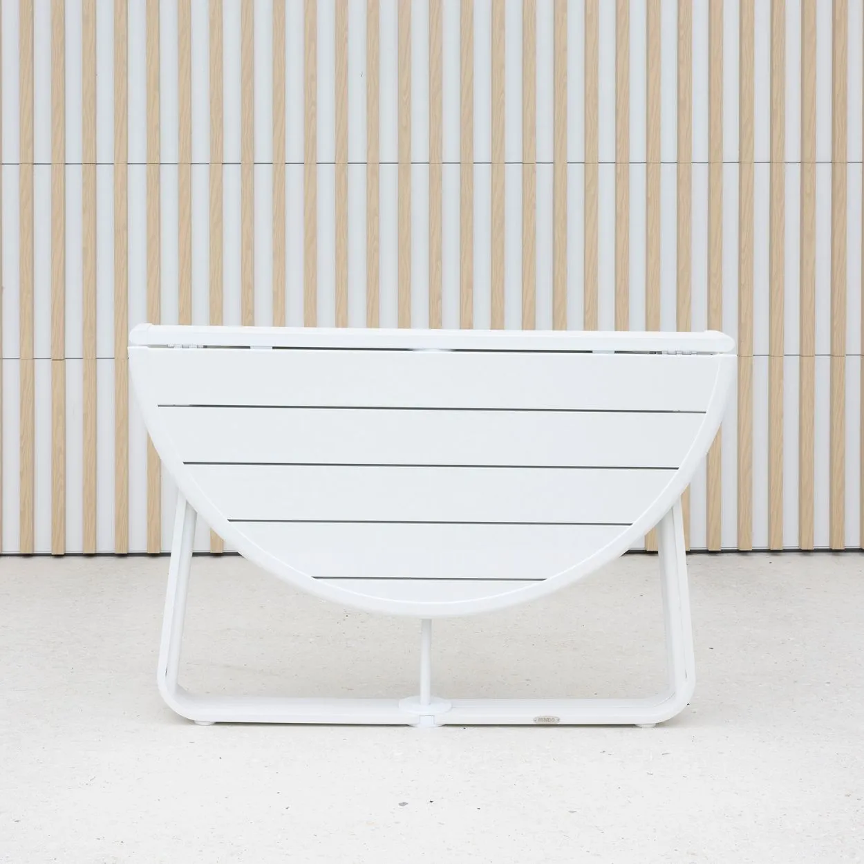 Palma Round Folding Table