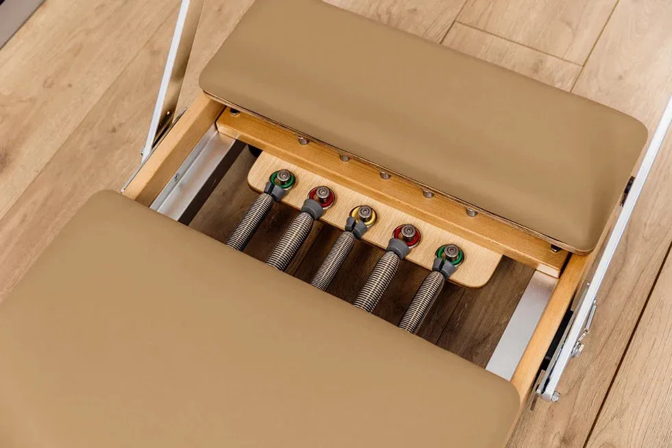 Pioneer Pilates - Havan Foldable Wood Reformer