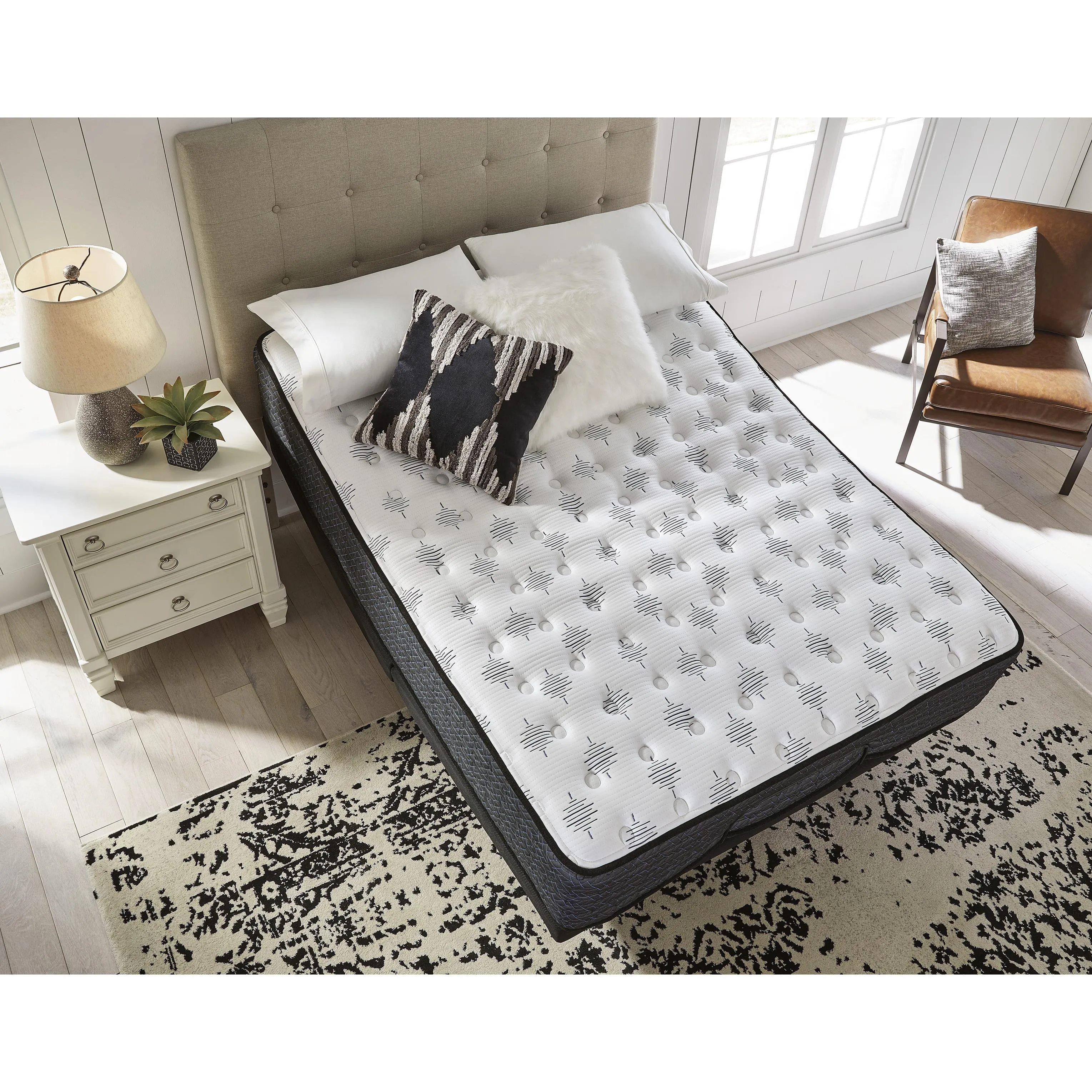 Sierra Sleep Ultra Luxury Firm Tight Top with Memory Foam M57151 California King Mattress