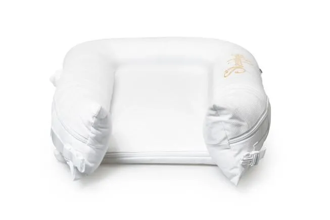 Sleepyhead Deluxe  Pod in Pristine White (0-8 months)