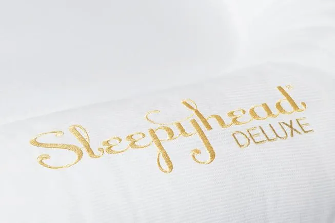 Sleepyhead Deluxe  Pod in Pristine White (0-8 months)
